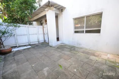 1/3 Sir Thomas Mitchell Rd, Bondi Beach, NSW 2026