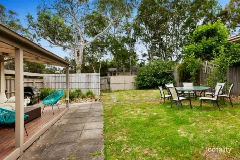 Property photo of 37-39 Wattle Drive Watsonia VIC 3087