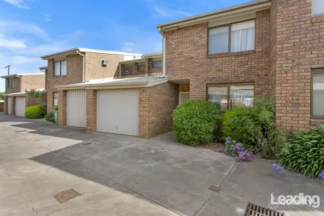 4/131-133 Evans St, Sunbury, VIC 3429