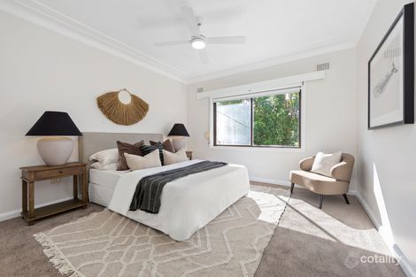 Property photo of 11 South Creek Road Dee Why NSW 2099