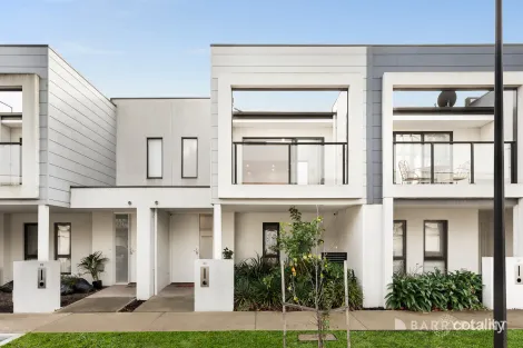 30 Hardy Loop, Keysborough, VIC 3173