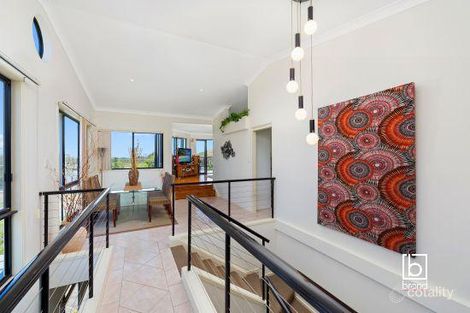 4 Kailua Ave, Budgewoi, NSW 2262