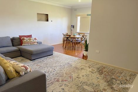 Property photo of 40 Ceduna Street Mount Austin NSW 2650