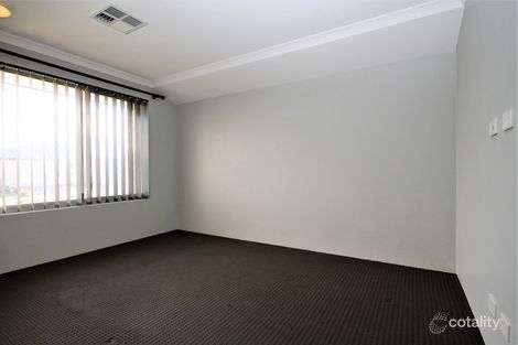 Property photo of 79 Grandite Fairway Australind WA 6233