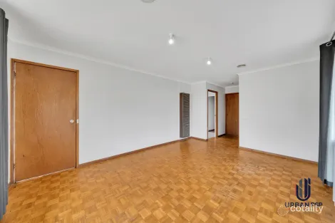 Property photo of 6 Quail Court Werribee VIC 3030