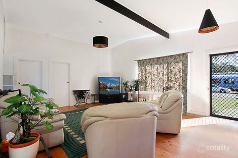 Property photo of 33 Fourth Avenue Toukley NSW 2263
