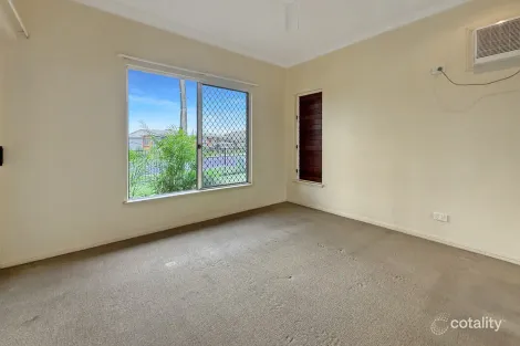 Property photo of 6 Hedley Close Redlynch QLD 4870