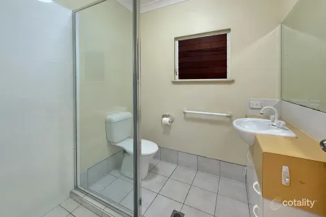 Property photo of 6 Hedley Close Redlynch QLD 4870