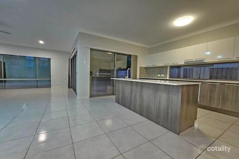 Property photo of 5 Waters Close Hope Island QLD 4212