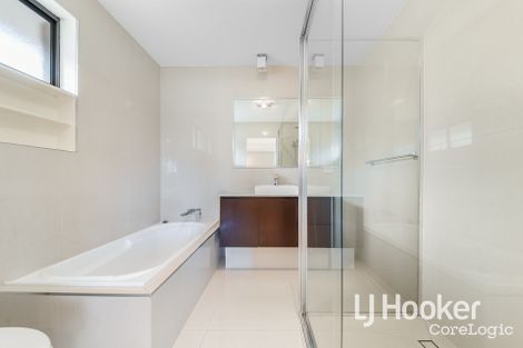 Property photo of 4 Rosalie Avenue Cranbourne VIC 3977