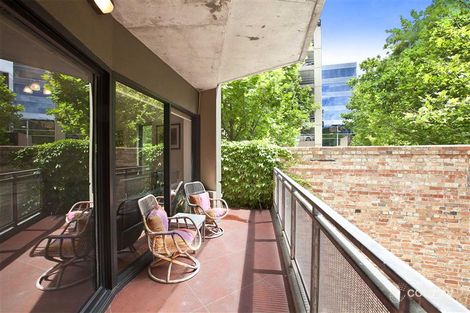 Property photo of 2/1 Riverside Quay Southbank VIC 3006