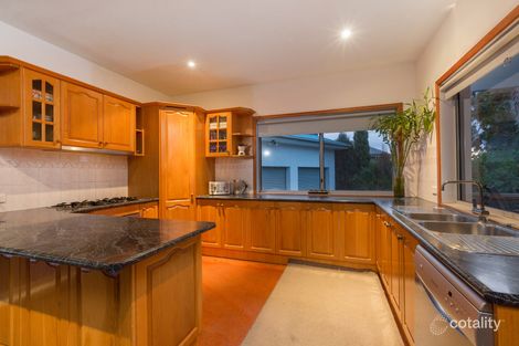 Property photo of 16 Arnott Place Narre Warren North VIC 3804