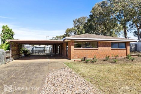 2 Magnolia Ave, Happy Valley, SA 5159