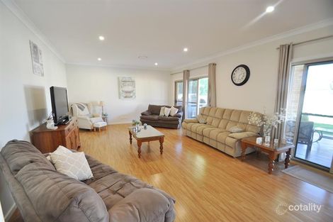 Property photo of 71 Lakeside Circuit Dubbo NSW 2830