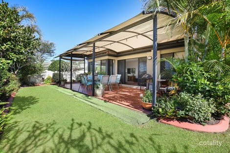 Property photo of 8 Leeds Close Arundel QLD 4214