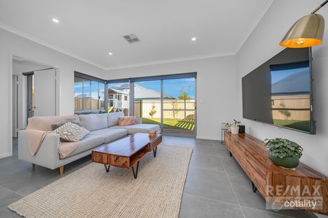 Property photo of 33 Hirundo Bend Tapping WA 6065