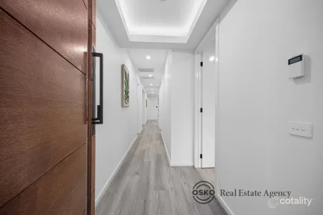 Property photo of 4 Salento Street Mount Duneed VIC 3217