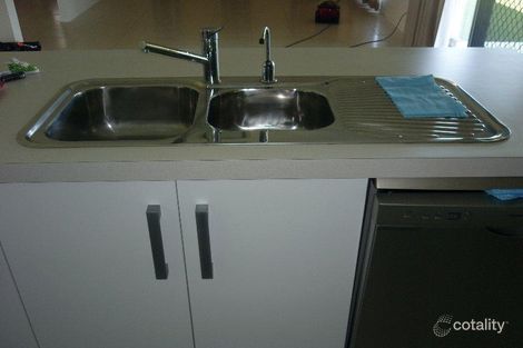 Property photo of 12 Grandslam Street Glenvale QLD 4350