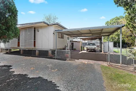 Property photo of 21 West Street Oakey QLD 4401