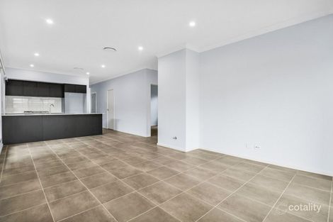 Property photo of 13 Thoroughbred Way Box Hill NSW 2765