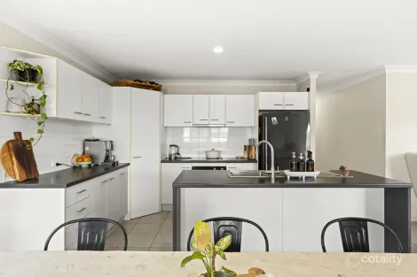 Property photo of 1/750 Boundary Street Glenvale QLD 4350