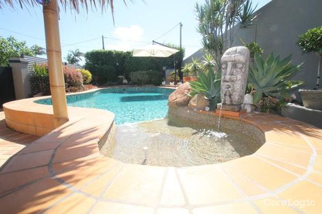 Property photo of 8 The Esplanade Barney Point QLD 4680