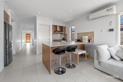 Property photo of 5 Royale Drive Fraser Rise VIC 3336