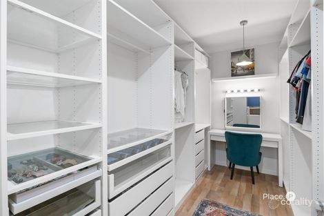 Property photo of 23 Esmonde Place Coorparoo QLD 4151