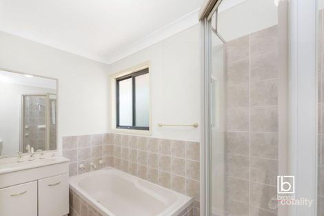Property photo of 11 Clementine Place Mardi NSW 2259