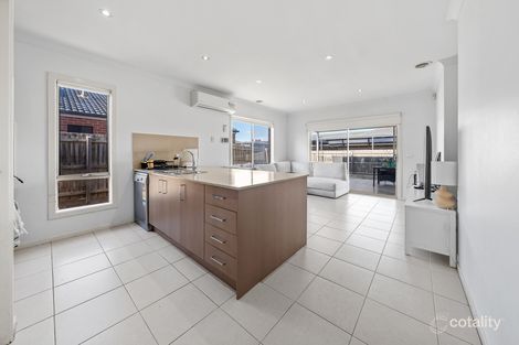Property photo of 5 Royale Drive Fraser Rise VIC 3336