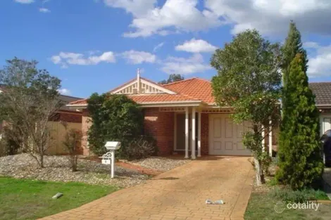 4 Banyule Ct, Wattle Grove, NSW 2173