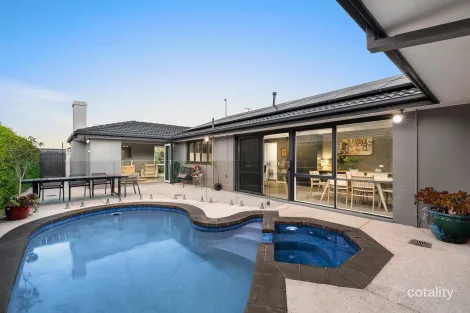 Property photo of 95 Tarongo Drive Aspendale VIC 3195