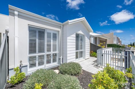 Property photo of 25 Reflection Boulevard Jindalee WA 6036