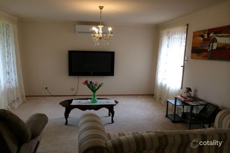 Property photo of 4 Amy Close Pakenham VIC 3810