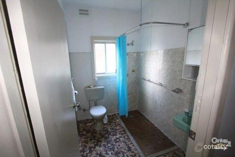 Property photo of 5 Waratah Crescent Macquarie Fields NSW 2564