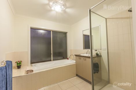 Property photo of 6 Emerald Avenue White Hills VIC 3550