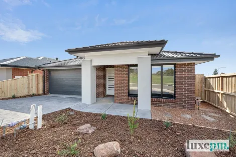 49 Ryder St, Charlemont, VIC 3217