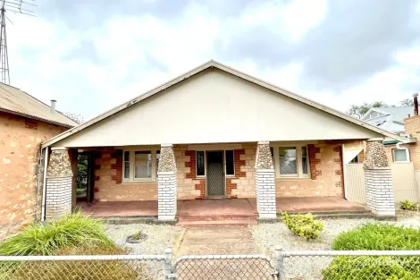 33 Railway Tce, Minnipa, SA 5654
