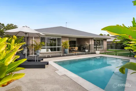 Property photo of 32 Grove Boulevard Mooloolah Valley QLD 4553