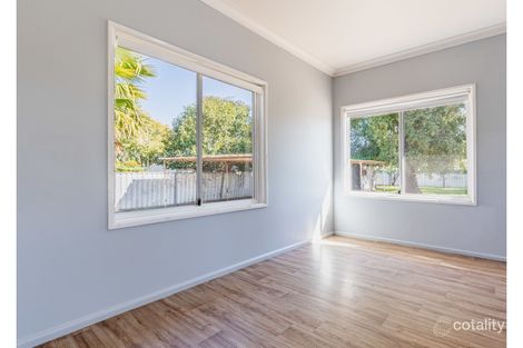 Property photo of 28 Fifth Avenue North Narromine NSW 2821