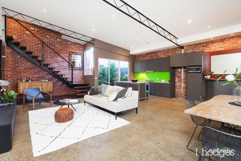 Property photo of 2 Fairlam Lane Cheltenham VIC 3192