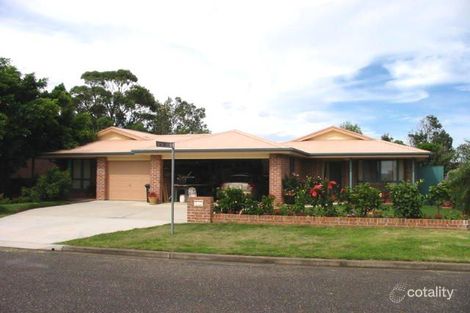 24 Belle Villa Pde, Old Bar, NSW 2430