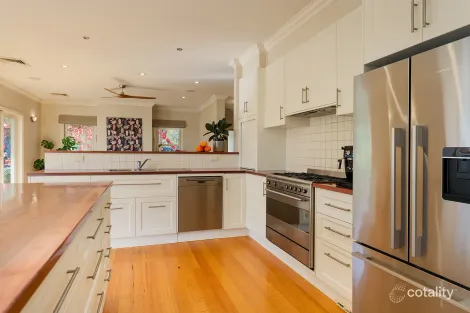 Property photo of 6 Ross Drive Castlemaine VIC 3450