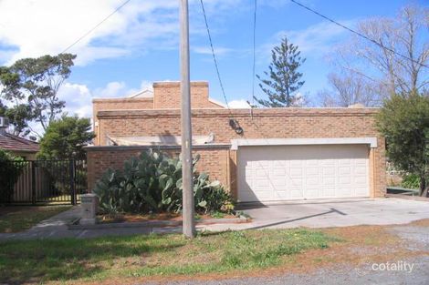 136 Arvon Rd, Strathmore, VIC 3041