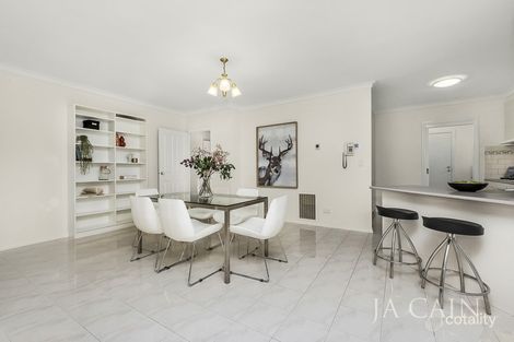 Property photo of 2 Renwick Street Glen Iris VIC 3146