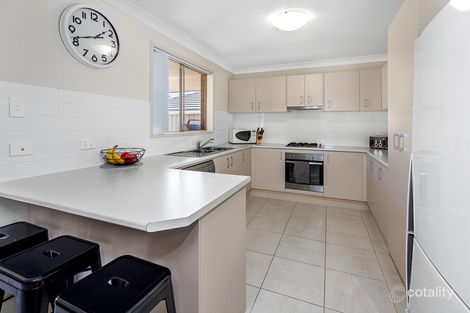 Property photo of 24 Honeymyrtle Street Thornton NSW 2322