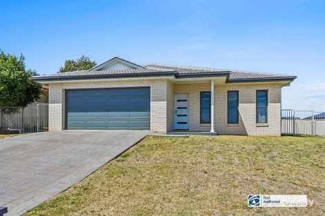 Property photo of 12 Kaputar Close North Tamworth NSW 2340
