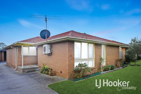 5 Garnet Ct, Hampton Park, VIC 3976