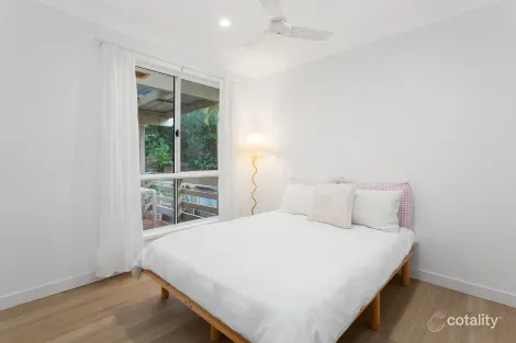 Property photo of 80 Avocado Street Elanora QLD 4221