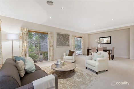 Property photo of 9 Peartree Way Glen Waverley VIC 3150